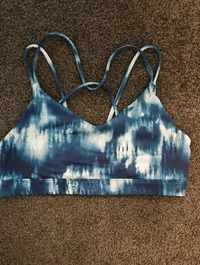 Old Navy Greeb Tie-Dye Strappy Sports Bra